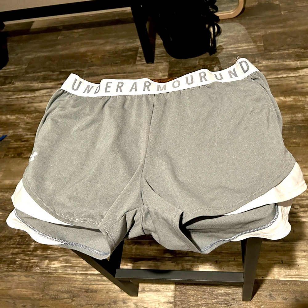 Large Grey Under Armour Shorts